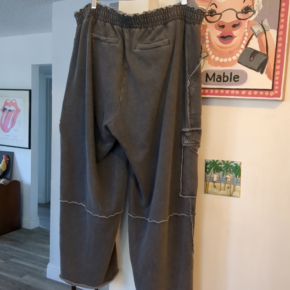 Women's Gray Cargo Pants - Picture 9 of 10
